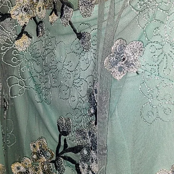 green emerald velvet dress Calvin Klein Floral Embroidered Lace Women's Sheath Dress, White, 16 at  Amazon Women's Clothing store